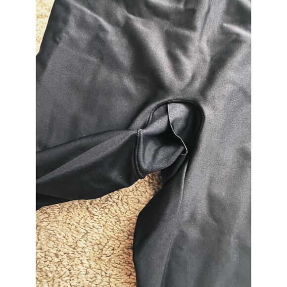 NWOT SKIMS Core Sculpt High-Waisted Short Black Onyx XXS Shapewear Compression - Picture 7 of 8